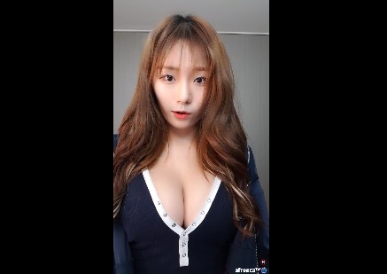 Beautiful long hair Korean teen girl - Korean xxx